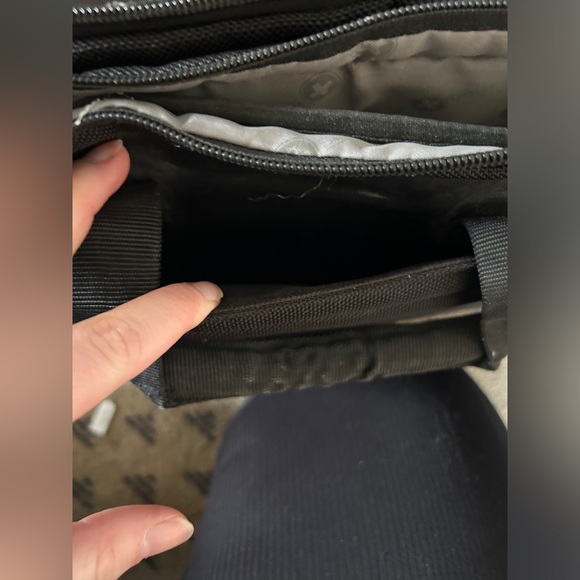 Swissgear Laptop Messenger Bag - Picture 7 of 7